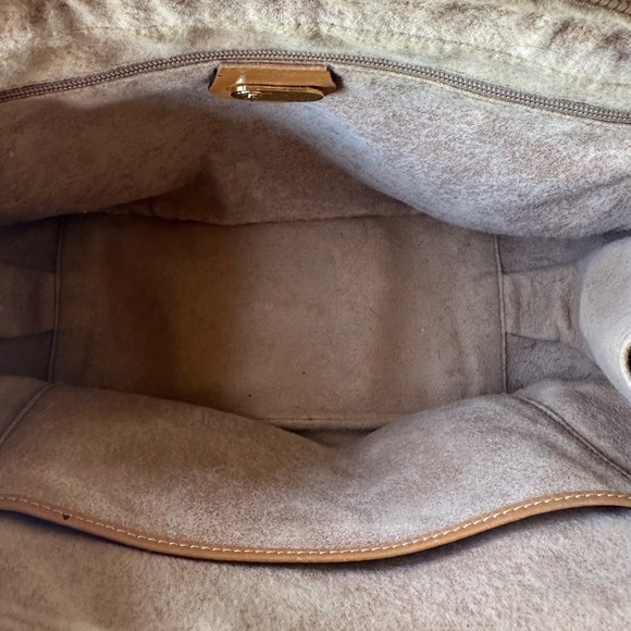 Gucci Vintage Monogram Canvas Boston Bag with Tan Leather Trim - Picture 11 of 16